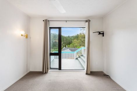 Photo of property in 44 Hale Crescent, Bayview, Auckland, 0629