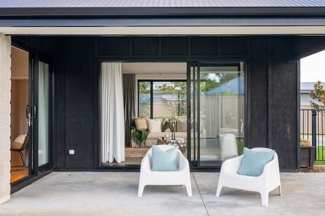Photo of property in 19 Te Heipora Place, Havelock North, 4130