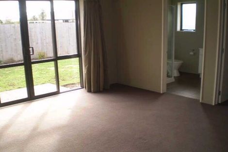 Photo of property in 37 Rolleston Drive, Rolleston, 7614