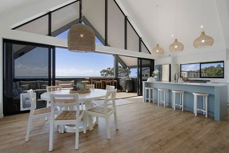 Photo of property in 10b Beach Road, Waihi Beach, 3611