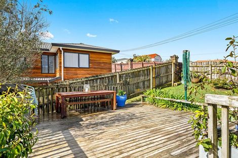 Photo of property in 2/11 Delamare Court, Sunnynook, Auckland, 0632