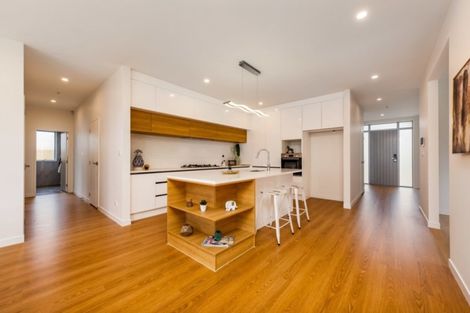 Photo of property in 10 Ahorangi Road, Silverdale, 0932