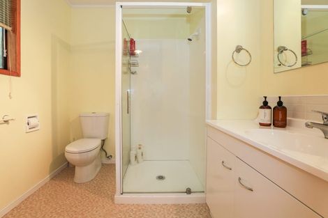 Photo of property in 19 Wharewaka Road, Wharewaka, Taupo, 3330