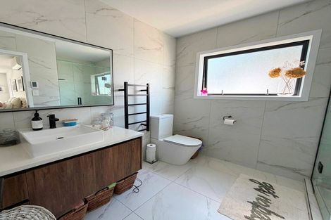 Photo of property in 20b Garland Road, Greenlane, Auckland, 1061