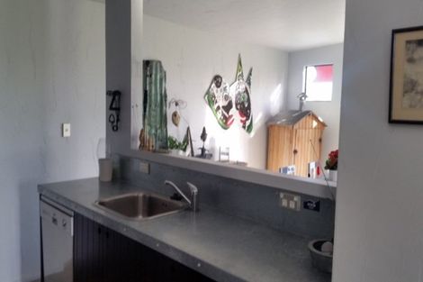 Photo of property in 21 Golf Vue Place, Castlecliff, Whanganui, 4501