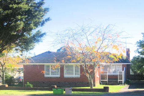 Photo of property in 16 Woolfield Road, Papatoetoe, Auckland, 2025