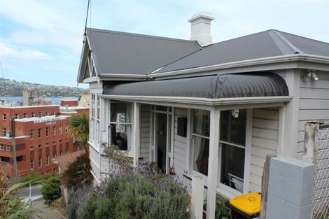 Photo of property in 5 Elm Row, Dunedin Central, Dunedin, 9016