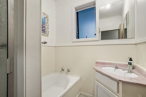 Photo of property in 10 Grierson Place, Pukekohe, 2120