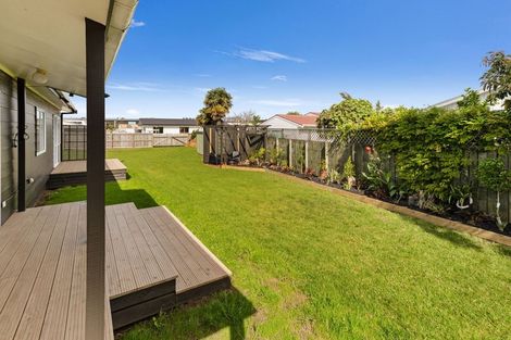 Photo of property in 36 Whitby Avenue, Whitianga, 3510