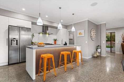 Photo of property in 6 Donelle Place, Te Puke, 3119