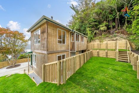 Photo of property in 117 Tirohanga Road, Tirohanga, Lower Hutt, 5010