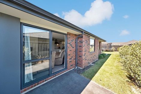 Photo of property in 66 Shillingford Boulevard, Rolleston, 7615