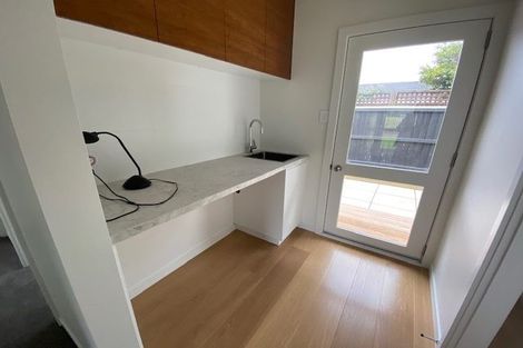 Photo of property in 26 Raekura Place, Redcliffs, Christchurch, 8081