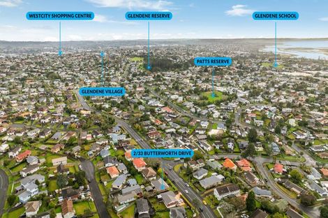 Photo of property in 2/33 Butterworth Drive, Glendene, Auckland, 0602