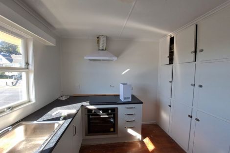 Photo of property in 220 Powderham Street, New Plymouth, 4310