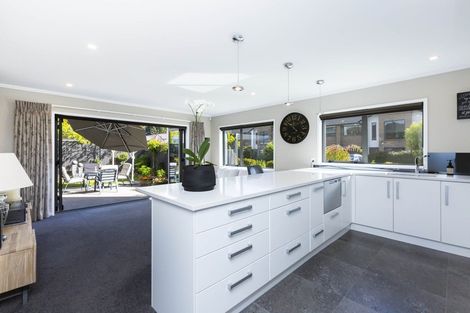 Photo of property in 27 Ashington Road, Silverstream, Upper Hutt, 5019