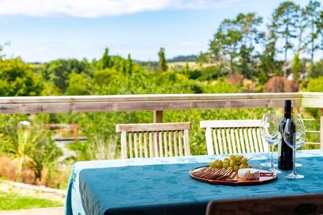 Photo of property in 1951 Cove Road, Mangawhai, Kaiwaka, 0573