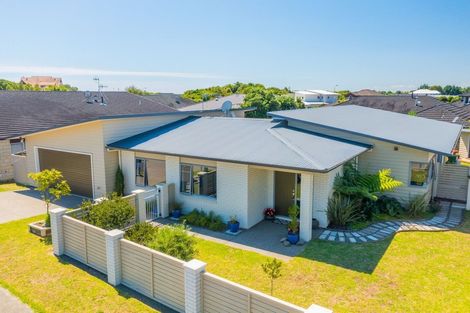 Photo of property in 337 Manly Street, Paraparaumu Beach, Paraparaumu, 5032