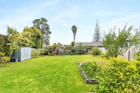 Photo of property in 31 Vodanovich Road, Te Atatu South, Auckland, 0610