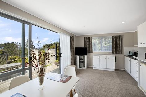 Photo of property in 12 Penguin Street, Leigh, 0985