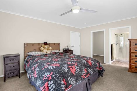 Photo of property in 8 Ormond Street, Woodville, 4920