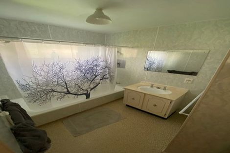 Photo of property in 9 Hartley Place, Awapuni, Palmerston North, 4412