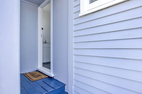 Photo of property in 2 Waihi Road, Hawera, 4610