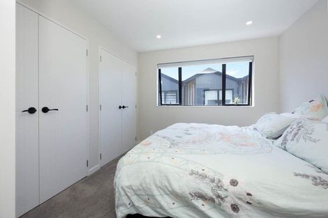 Photo of property in 2/108 Beach Road, Te Atatu Peninsula, Auckland, 0610