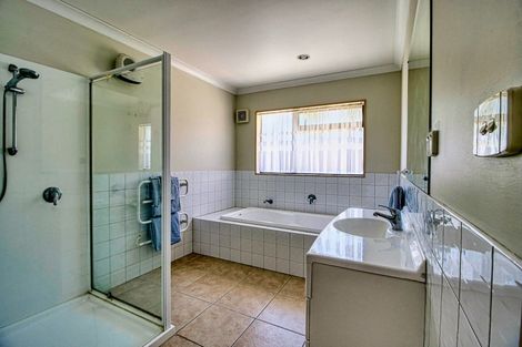 Photo of property in 31 Fairview Place, Havelock North, 4130