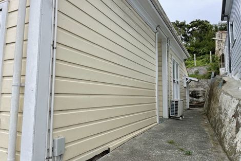 Photo of property in 128 Wallace Street, Mount Cook, Wellington, 6021