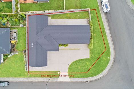 Photo of property in 2 Glennron Lane, Waiuku, 2123