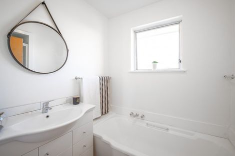 Photo of property in 54 Bordesley Street, Phillipstown, Christchurch, 8011