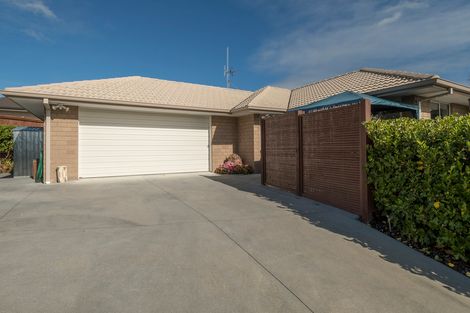 Photo of property in 23 Falcon Drive, Welcome Bay, Tauranga, 3112