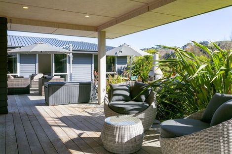 Photo of property in 54 Dalmore Way, Acacia Bay, Taupo, 3385