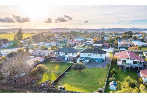 Photo of property in 18 Wellesley Road, Mangere Bridge, Auckland, 2022