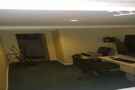 Photo of property in 12 Tawini Road, Titirangi, Auckland, 0604