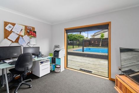 Photo of property in 1 Wharepaina Crescent, Springfield, Rotorua, 3015