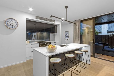 Photo of property in 18 Clissold Street, Merivale, Christchurch, 8014