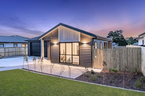 Photo of property in 12 Cutfield Lane, Kumeu, 0810