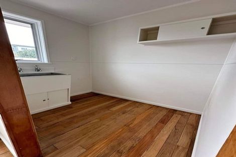 Photo of property in 36 Normanton Street, Glenfield, Auckland, 0629