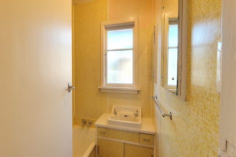 Photo of property in 2/129 Maidstone Road, Ilam, Christchurch, 8041