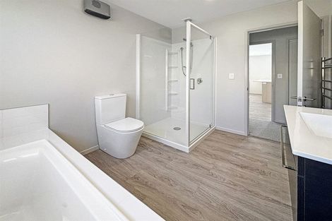 Photo of property in 28 Crossley Avenue, Woodend, 7610