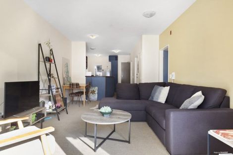 Photo of property in Luxford Villas, 105/72 Herald Street, Berhampore, Wellington, 6023