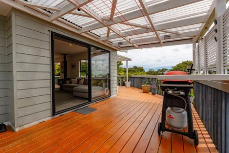 Photo of property in 1141 Scenic Drive North, Swanson, Auckland, 0816