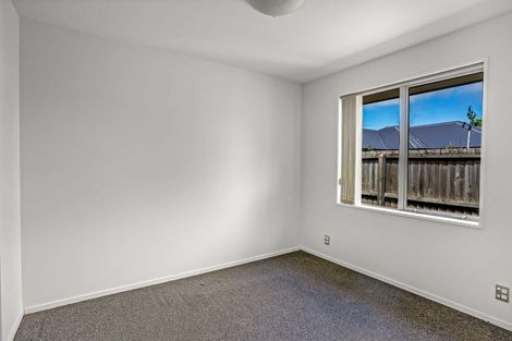 Photo of property in 69 Acacia Avenue, Rangiora, 7400