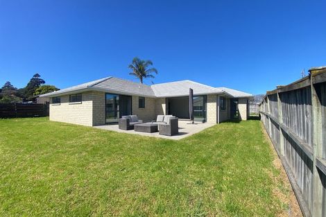 Photo of property in 13 Glennron Lane, Waiuku, 2123