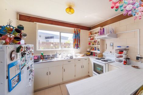 Photo of property in 9 Hollows Crescent, Takaro, Palmerston North, 4412