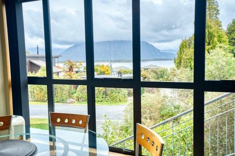 Photo of property in 17 Korua Street, Moana, 7872