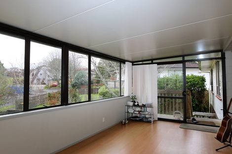 Photo of property in 19 Cairngorm Place, Highland Park, Auckland, 2010