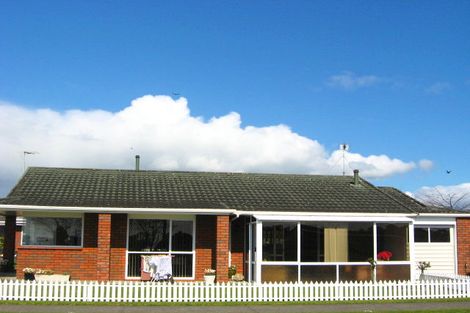 Photo of property in 2/83 Wallace Place, Westown, New Plymouth, 4310